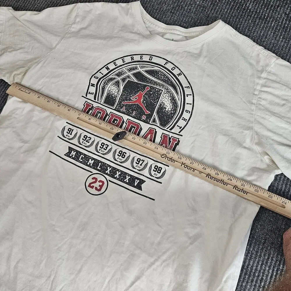 Jordan Shirt‎ Mens 2XL White Air 23 Basketball Trophy Graphic Tee Michael NBA